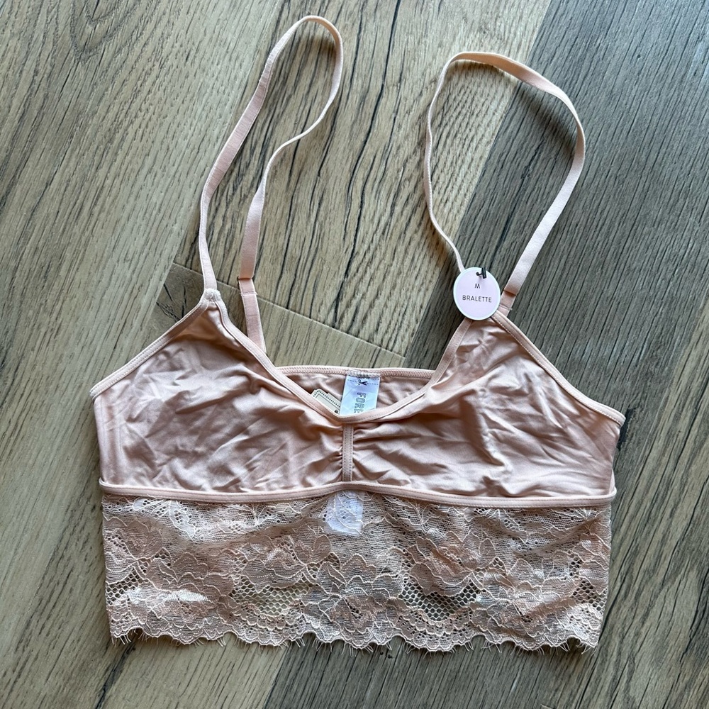 NWT Blush Lingerie Bralette Lace Unlined Bra Medium